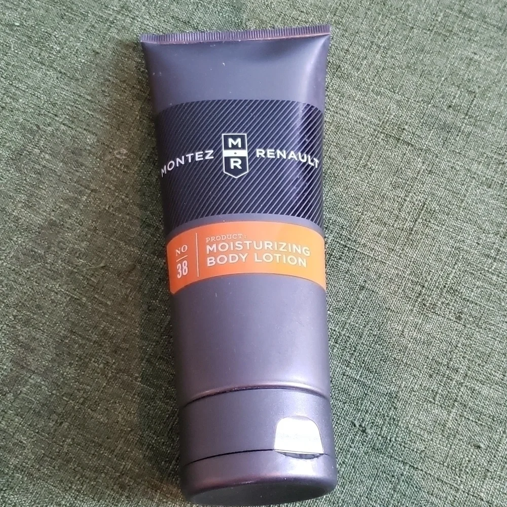 MONTEZ RENAULT No. 38 MOISTURIZING BODY LOTION FOR MEN